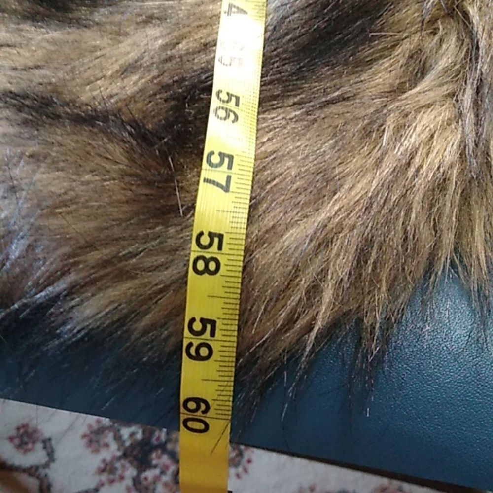 Long Haired Satin Lined Stole/Wrap Possible Coyot… - image 4